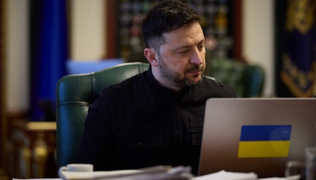  Зеленський відсторонив Кравченка від посади генпрокурора 