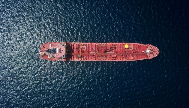  Індійські НПЗ скорочують закупівлі російської нафти та шукають нових постачальників 