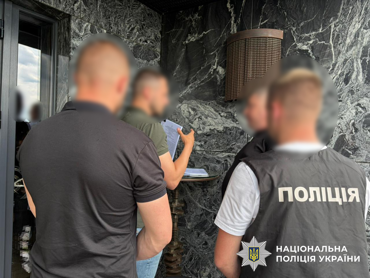  На Закарпатті сімох працівників ТЦК підозрюють у фіктивній мобілізації 329 людей 