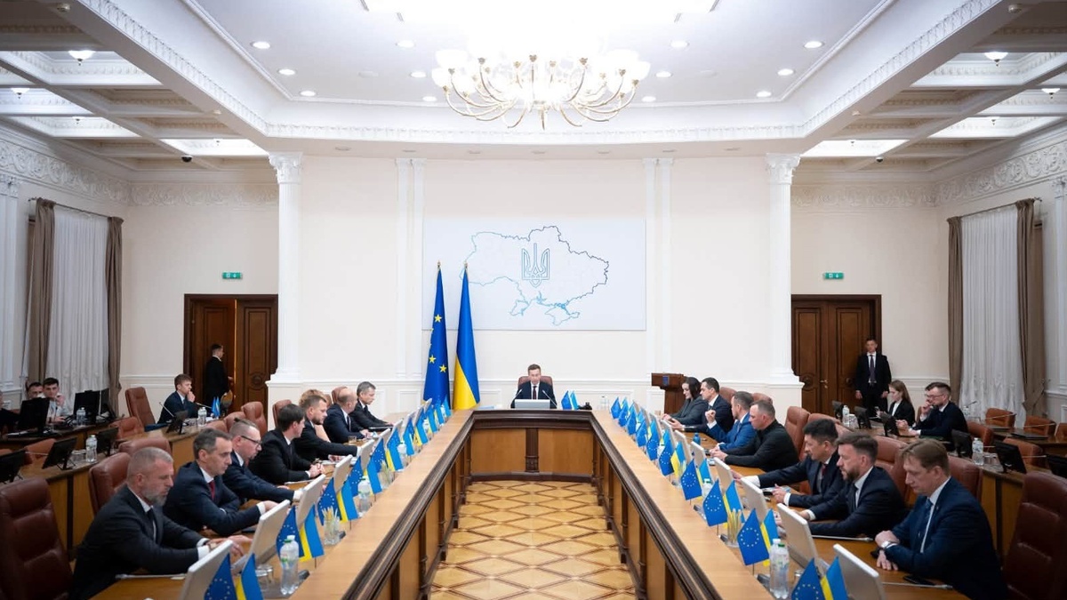  Кабмін виділив понад 860 млн грн на модернізацію профтехів та коледжів 