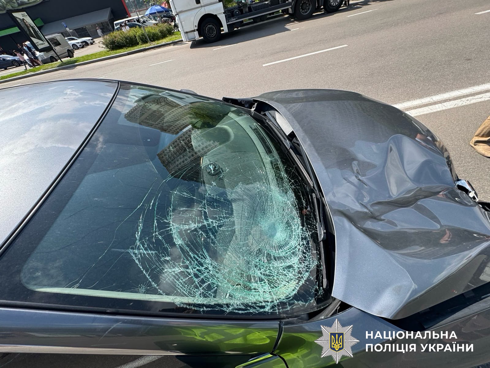  На Київщині поліцейські розслідують ДТП з неповнолітнім потерпілим 