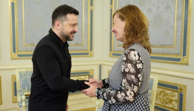  Зеленський обговорив із головою конгресу депутатів Іспанії оборонну співпрацю 