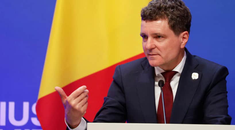  Президент Румунії не побоюється імпічменту через те, що проти уряду з ультраправими 