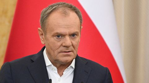  "Можливо, я радію ще більше, ніж ви": Туск у вітальному дзвінку Мадяру 