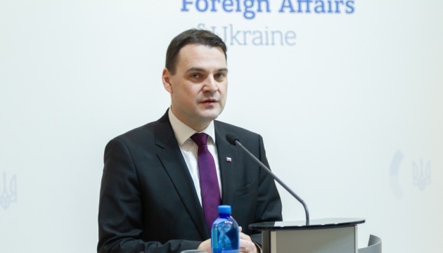 Глава МЗС Чехії: поки війна триває, мабуть, нема причин пом’якшувати санкції проти РФ 
