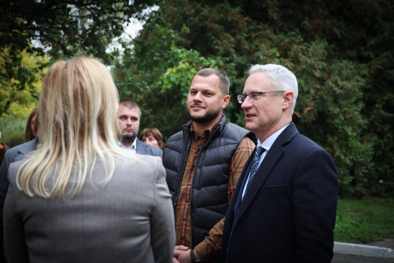  Микола Калашник: Київська обласна лікарня отримала від Ізраїлю станцію очищення води 