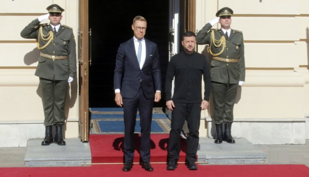  Зеленський і Стубб обговорили російську атаку на Польщу, санкції та Коаліцію укриттів 