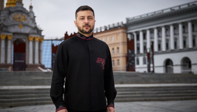  Зеленський: Ми будуємо Україну, у якої буде достатня сила і міць, щоб жити в безпеці та мирі 