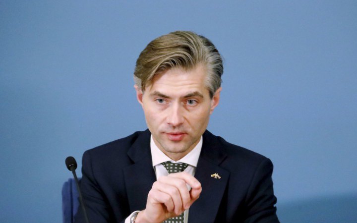  Глава МЗС Литви просить Україну не триматись за "помилку" з антикорупційними органами 