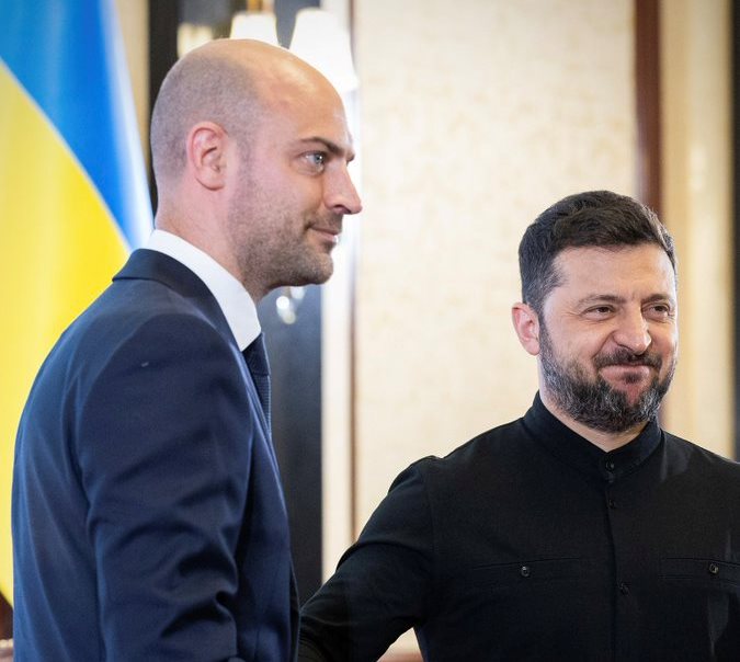  Зеленський вручив главі МЗС Франції орден 