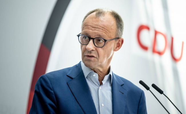  Мерц задоволений рішенням Трампа щодо постачання зброї Україні 