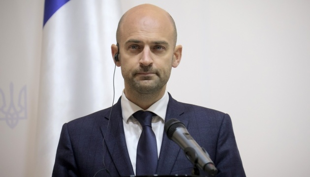  ЄС готує рекордний пакет санкцій проти Росії у відповідь на її безмежну жорстокість - Барро 