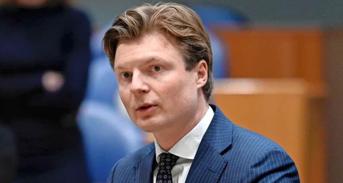 Глава Міноборони Нідерландів назвав новий пріоритет після передачі винищувачів F-16 Україні 
