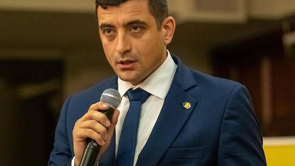  Перевибори у Румунії: в опитуваннях лідирує ультраправий кандидат Джордже Сіміон 
