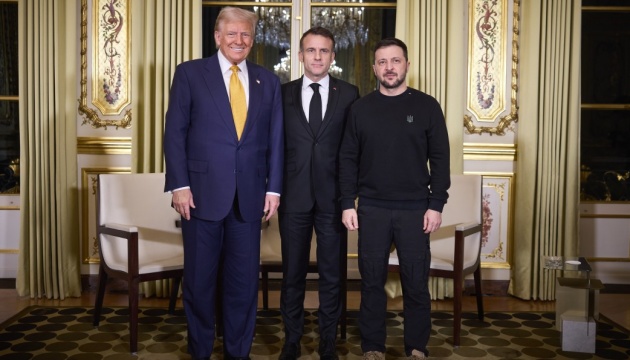  Зеленський на зустрічі з Трампом у Парижі наголосив на необхідності гарантій безпеки для України - Reuters 