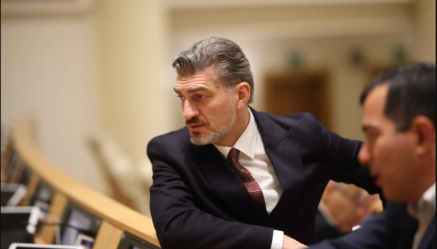  Керівна партія Грузії висунула кандидатом у президенти ексфутболіста 