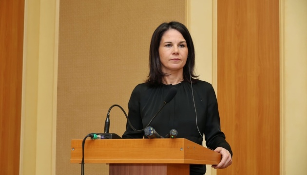  Допомога Росії дронами матиме наслідки від ЄС для Ірану та Китаю - Бербок 