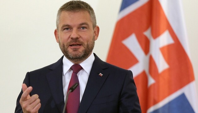  Президент Словаччини відхилив усі запити словаків на участь у війні на боці України 