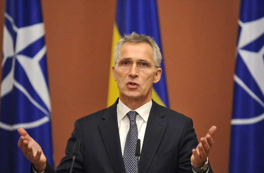  Столтенберг дав оцінку скандальним заявам Берлусконі про війну в Україні 
