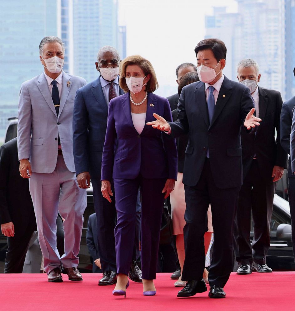  In South Korea, Pelosi vows support to denuclearize the North but avoids commenting on Taiwan, China 