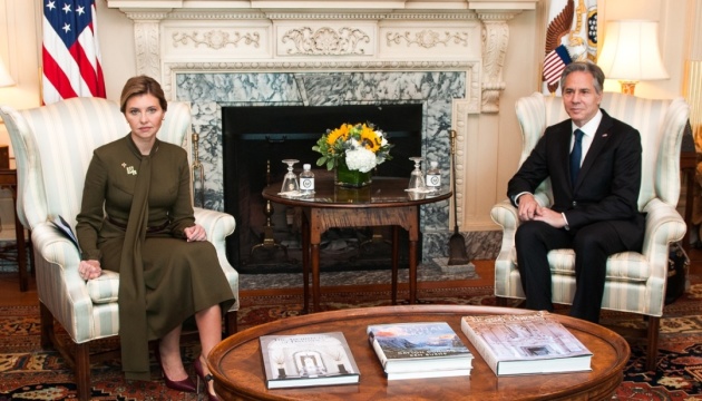  Zelenska se reúne con Blinken en Washington y sostiene conversaciones con USAID 