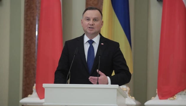  Треба так закрутити гайки росії, щоб путін сам просив про розмову – Дуда 