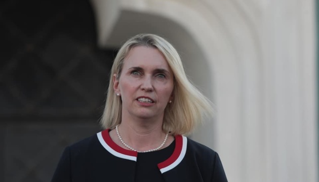  Посол США в Україні вручила вірчі грамоти Президенту 
