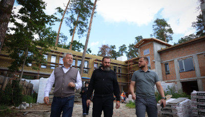 Микола Калашник: «Навіть в умовах війни діти мають доступ до сучасної та безпечної освіти»