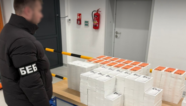 Партію техніки Apple на понад 35 млн грн намагалися провезти через кордон у схованці