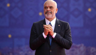 Албанія: Лише Італія має право управляти центрами притулку для мігрантів в країні