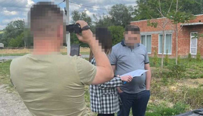 Заступника голови Чернівецької обласної військової адміністрації викрили на махінаціях з гумдопомогою