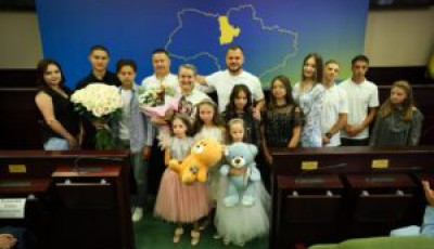 Матері-героїні Київщини: 37 жінок удостоєні високої державної нагороди