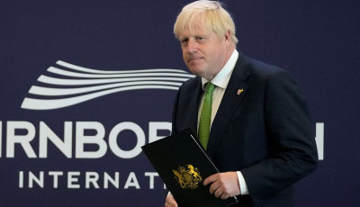 Race to replace UK's Boris Johnson heats up as end in sight