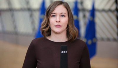 Австрійська міністерка закликала Мадрид посилити кордон на тлі закликів до 