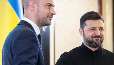 Зеленський вручив главі МЗС Франції орден