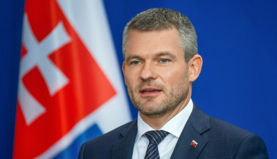 Президент Словаччини проти фінансування зброї для України, бо це 