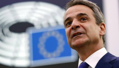 Прем'єр Греції закликав ЄС посилити політику у разі використання мігрантів як зброї