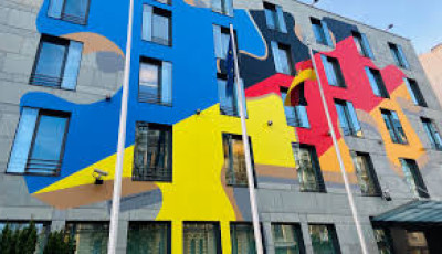 Німеччина не збирається евакуювати своїх дипломатів з Києва попри погрози РФ
