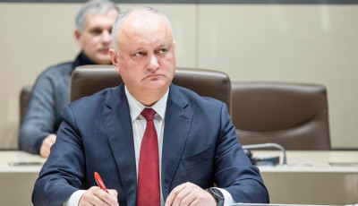 Додон похвалився зустріччю з послом РФ і мріє 